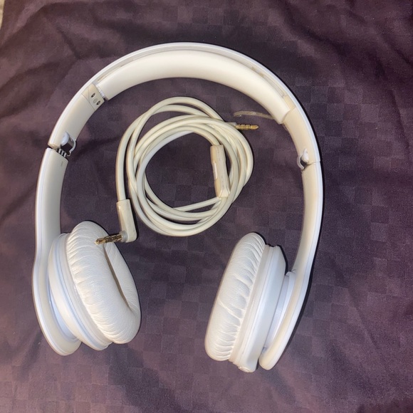 'BEATS BY DRE' Headphones